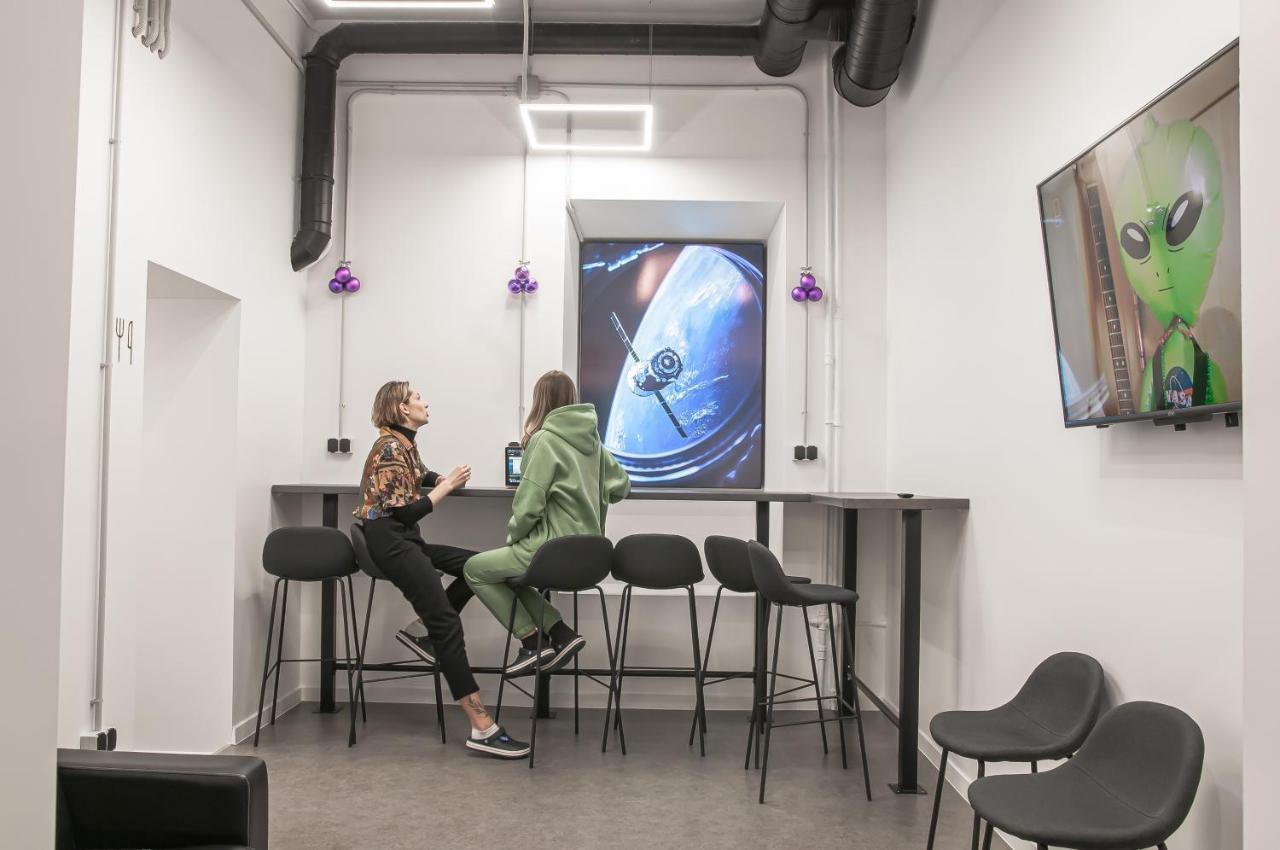 Av-2 Capsule Hotel Kijów Zewnętrze zdjęcie