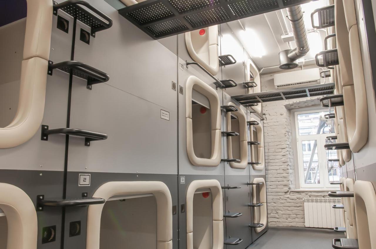 Av-2 Capsule Hotel Kijów Zewnętrze zdjęcie
